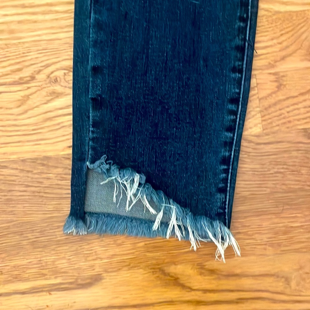Curvy High Rise Ankle Jeans - Picture 6 of 8